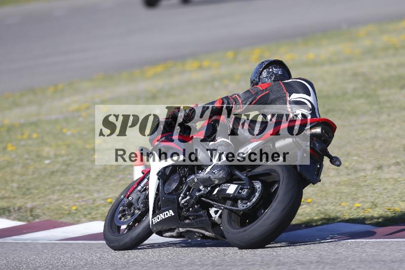 /06 08.04.2026 Cornu Master School ADR/Gruppe blau/backside